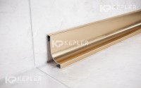 ПЛИНТУС ИЗ НЕРЖАВЕЮЩЕЙ СТАЛИ FiJ 12 Золото сатинированное 2,7 м Kepler profiles
